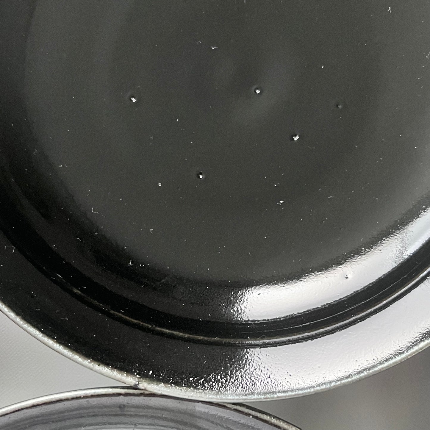 黒釉皿 7寸