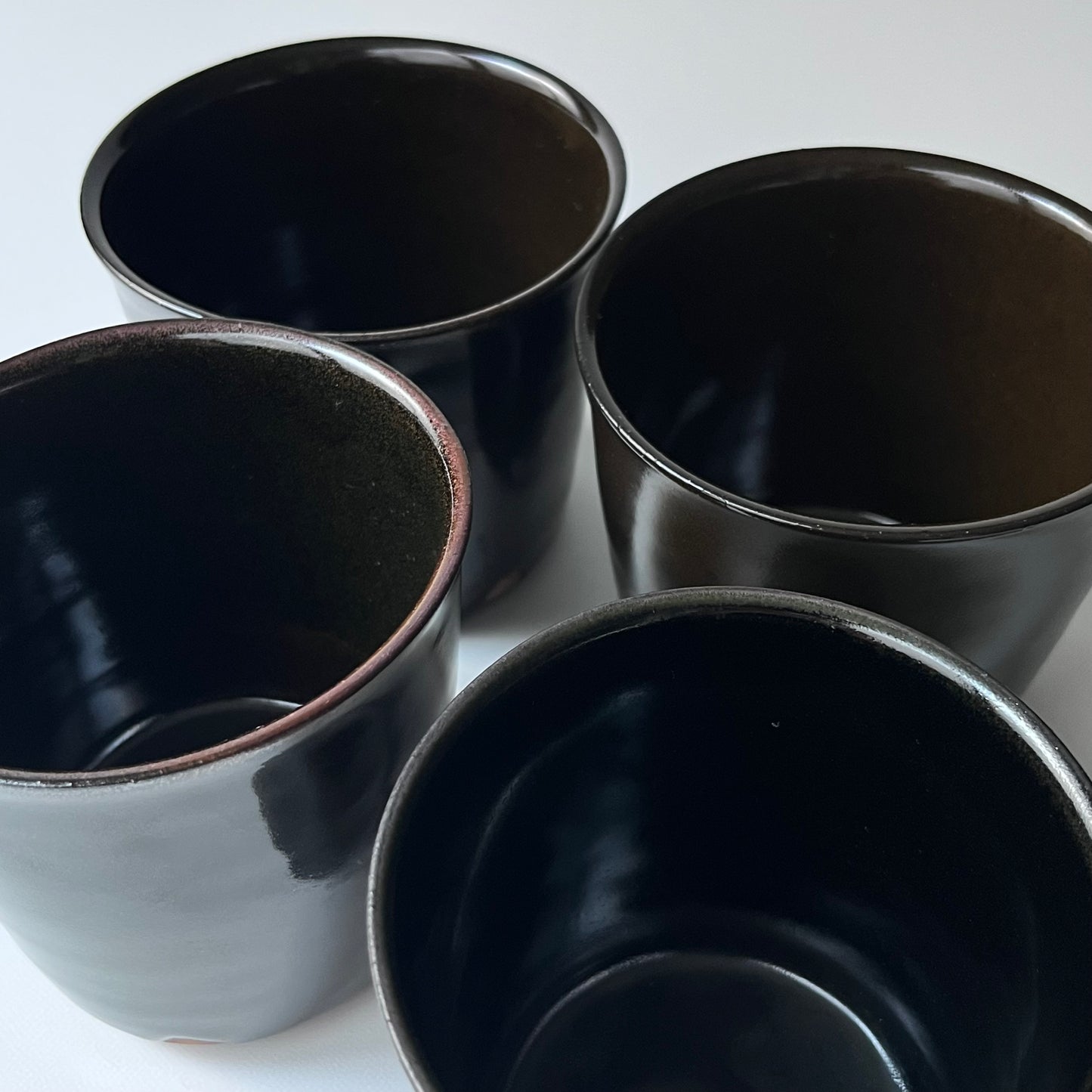 黒釉カップ