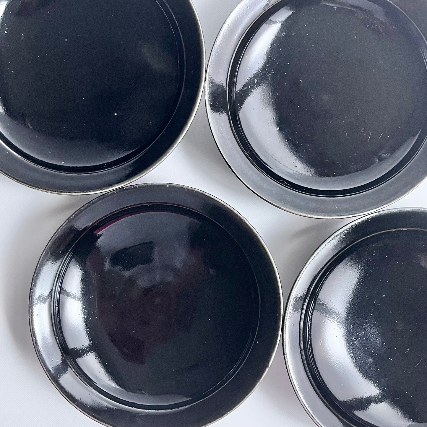 黒釉皿
