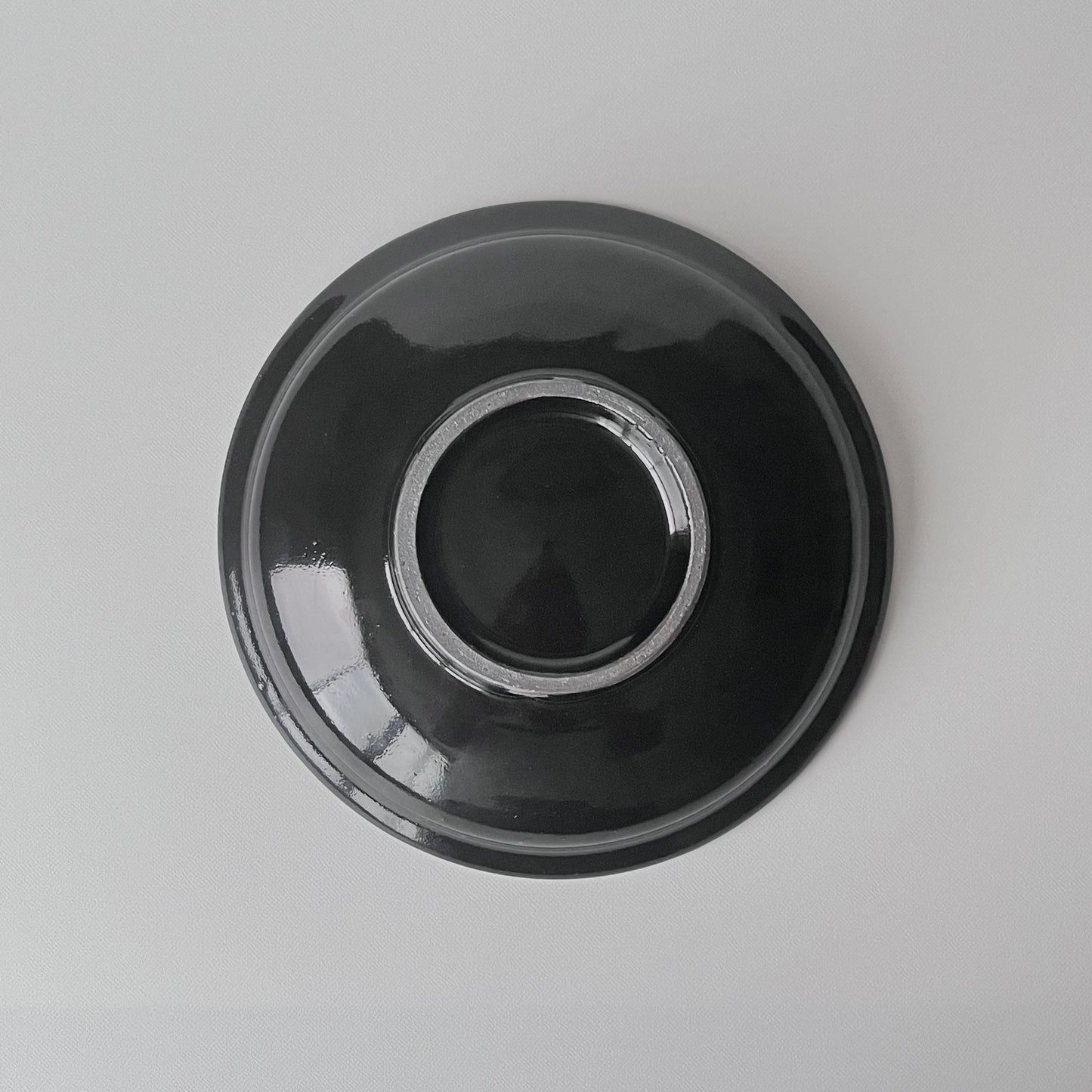 黒釉皿 7寸
