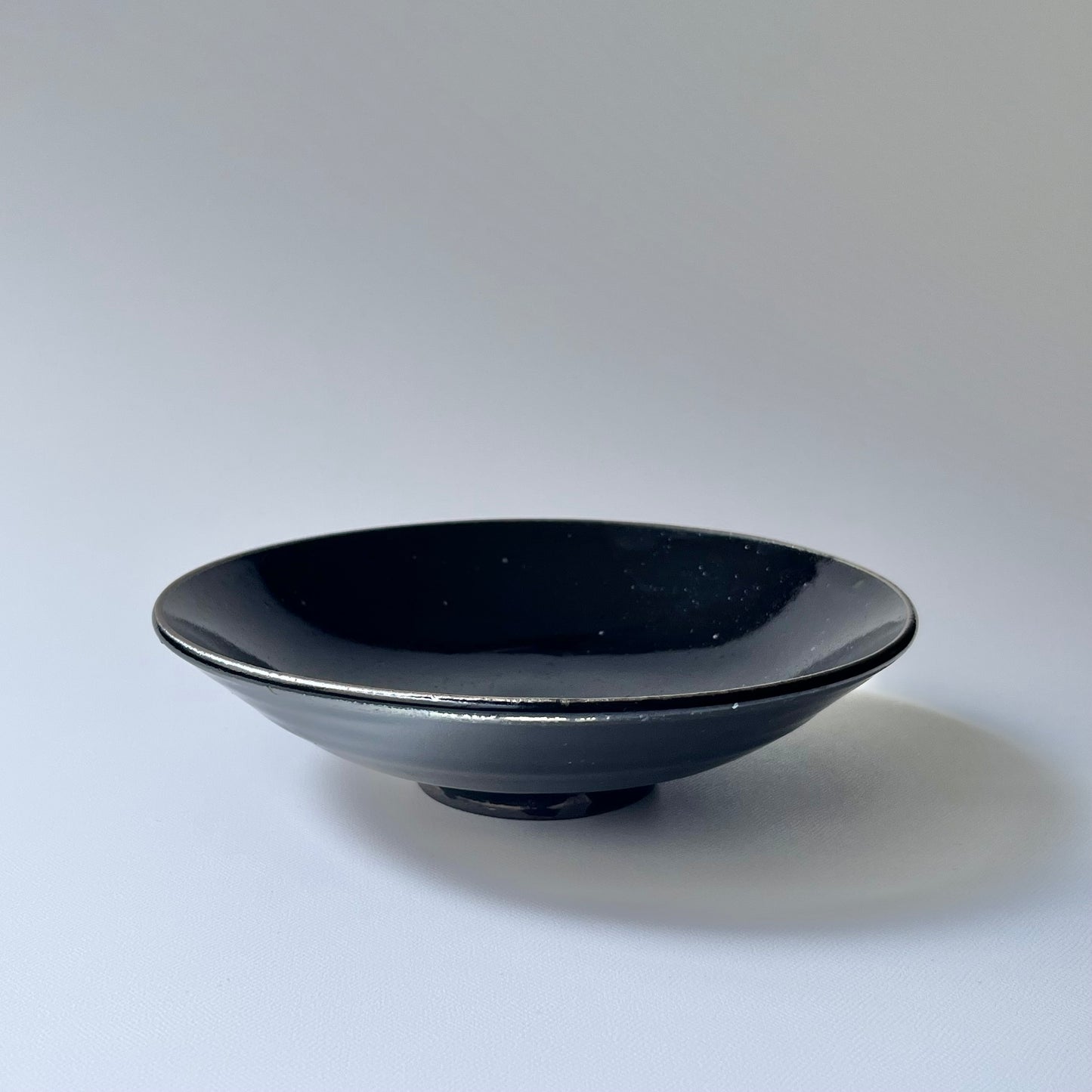 黒釉鉢