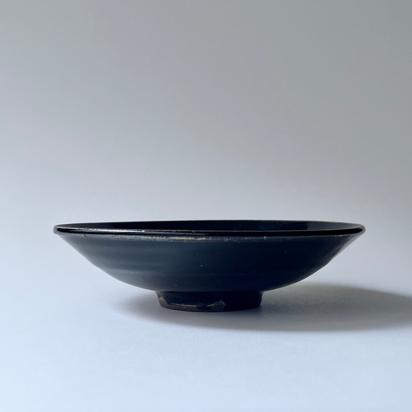 黒釉鉢