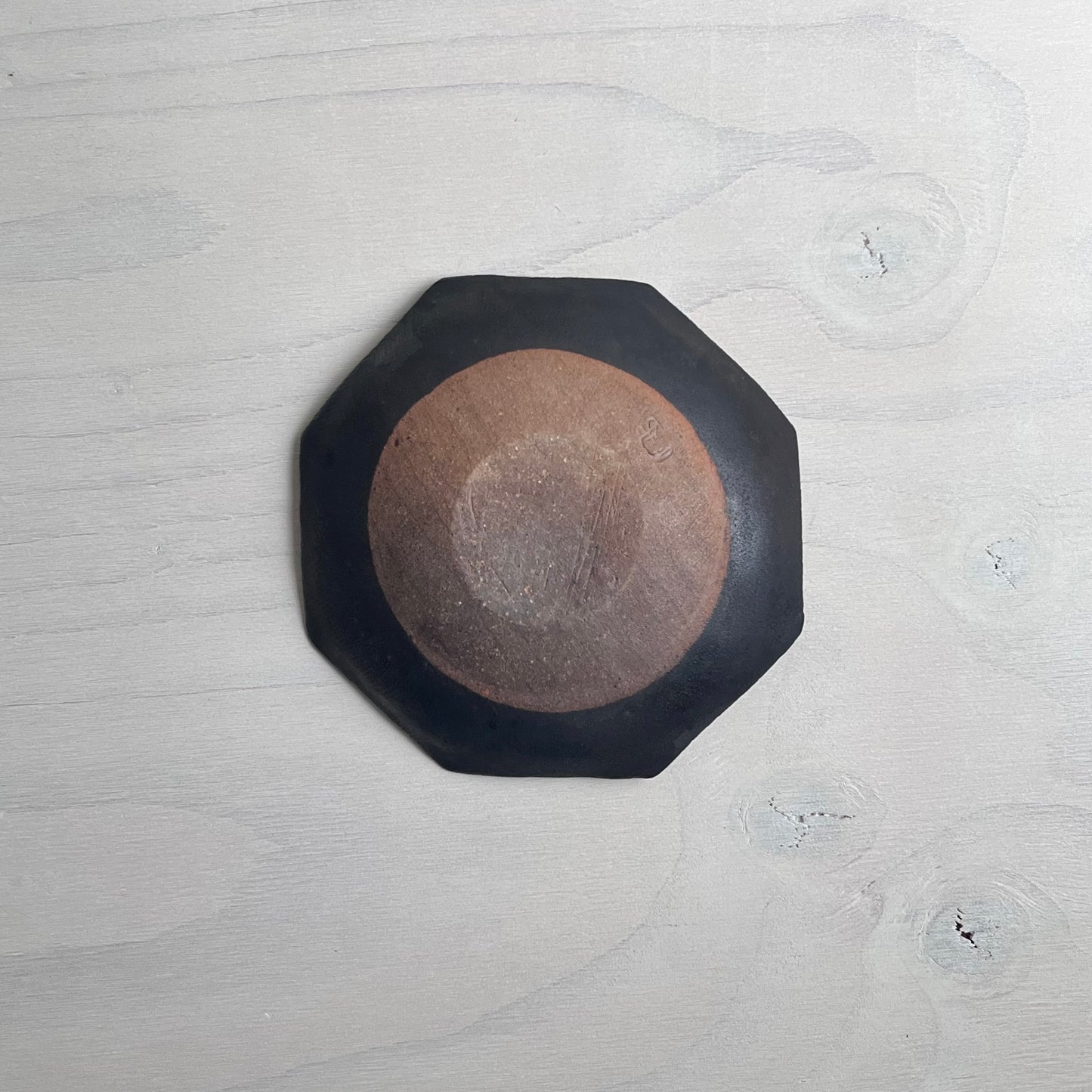 黒釉八角小皿