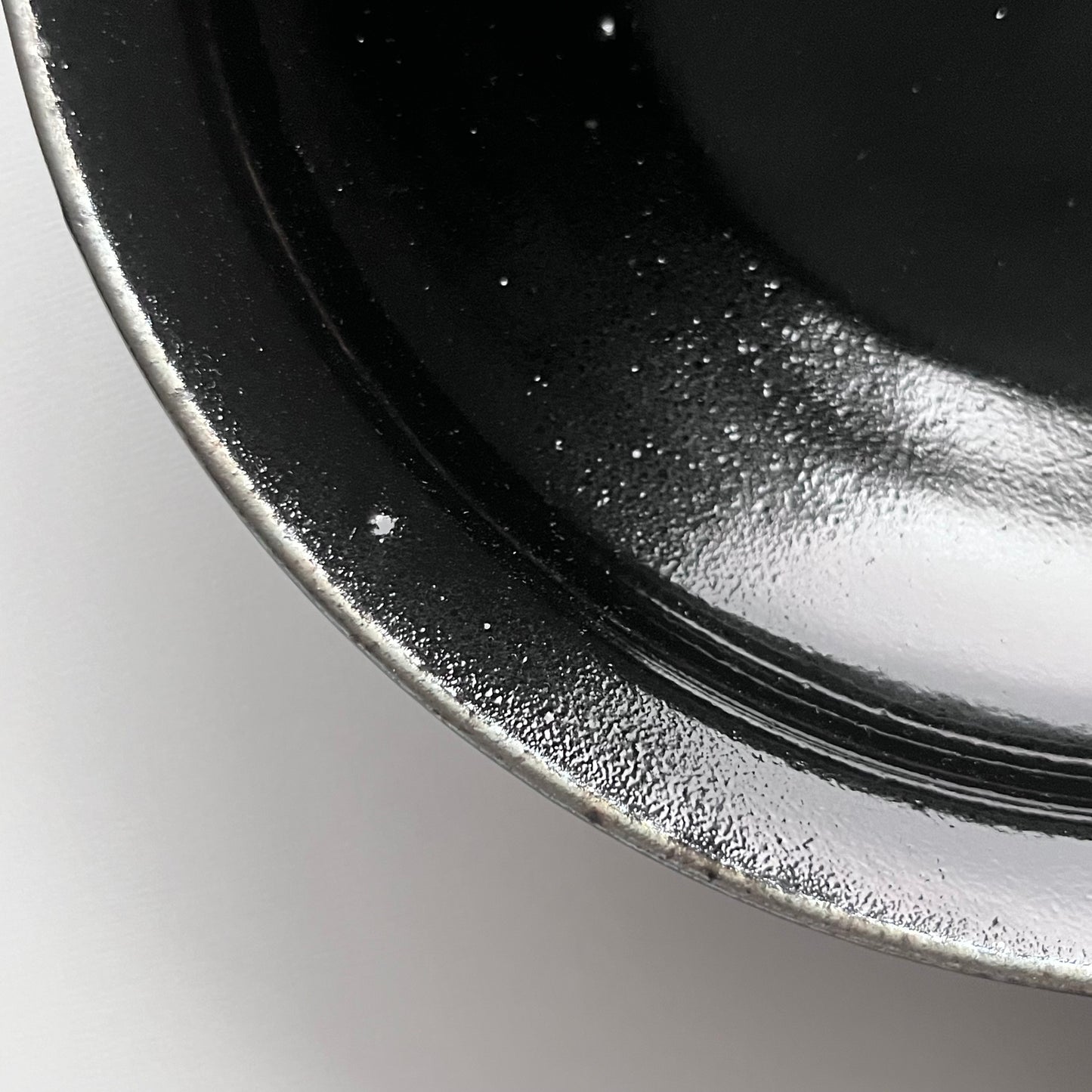 黒釉皿 7寸