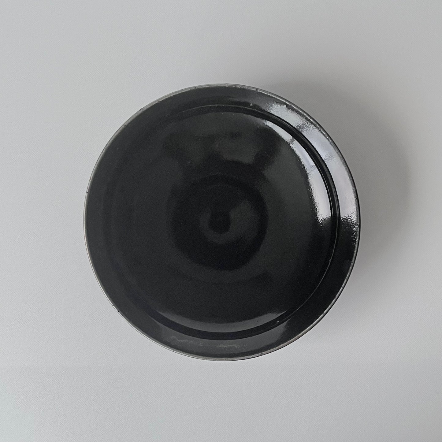 黒釉皿 7寸