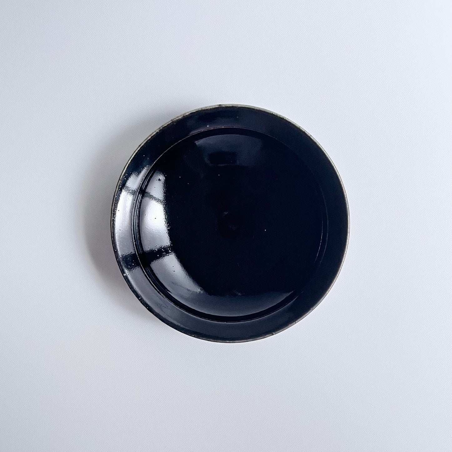 黒釉皿