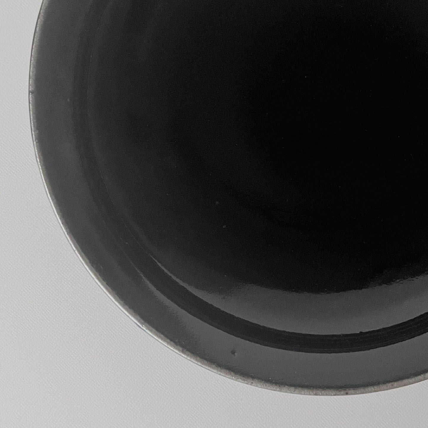 黒釉皿 7寸