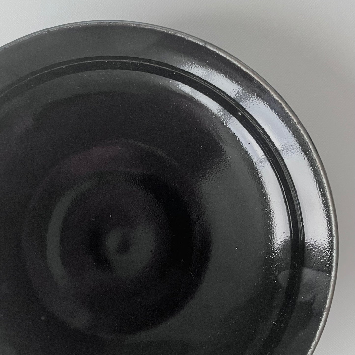 黒釉皿 7寸