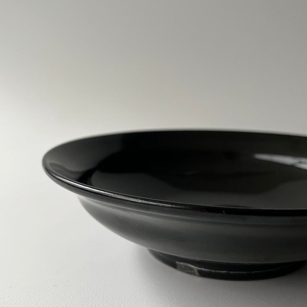 黒釉皿