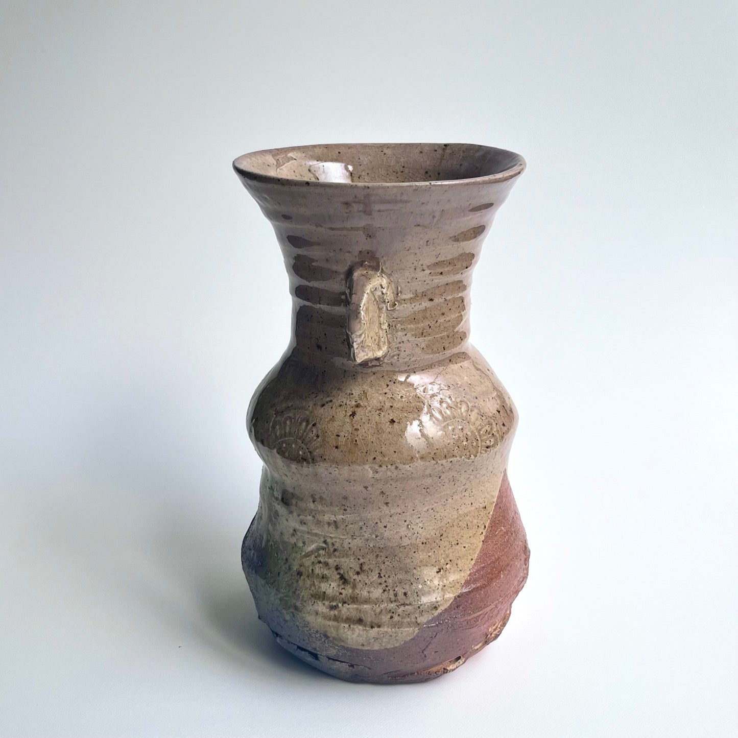 窯変灰釉耳付花入