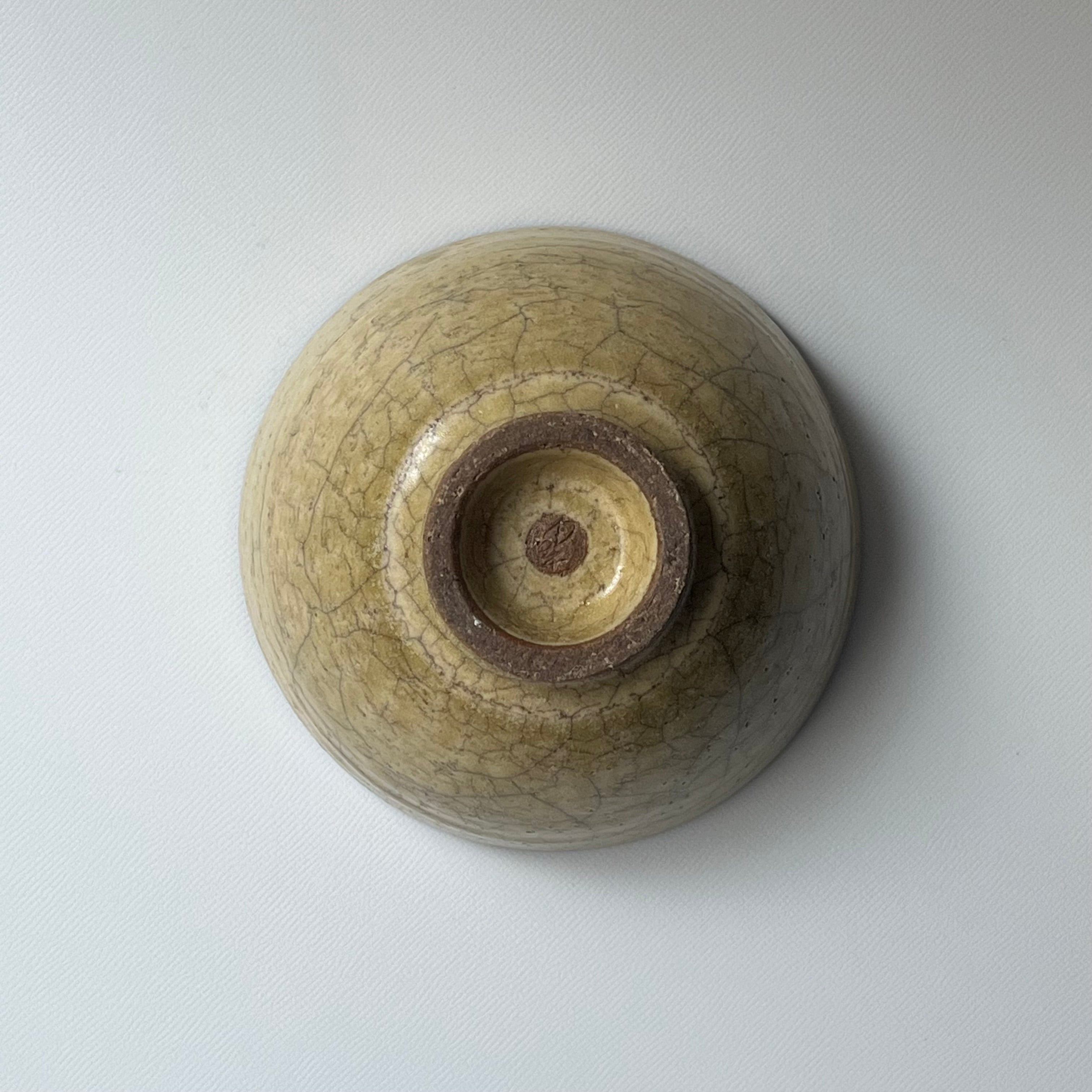 黄灰釉飯碗