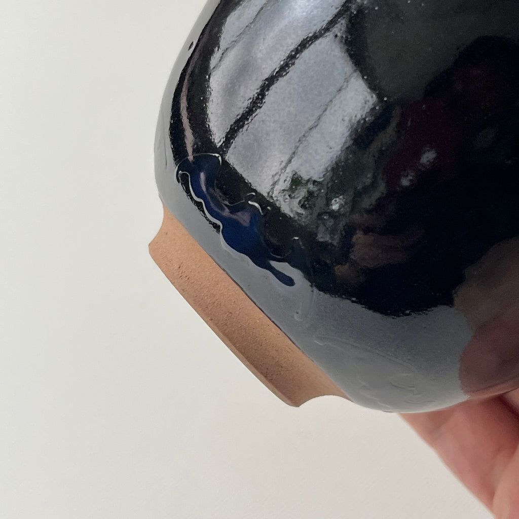 黒絵茶碗　五福蝙蝠