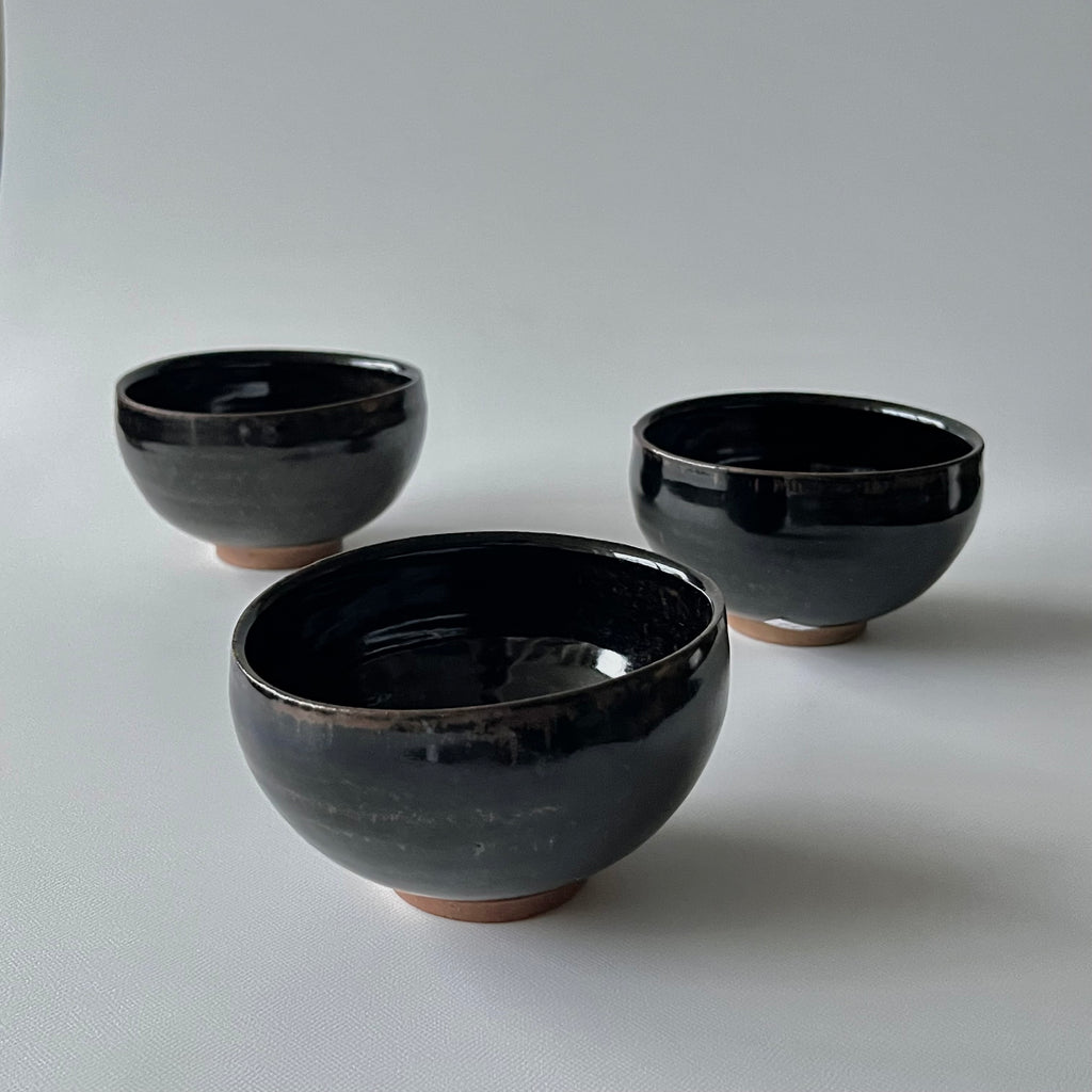 黒釉小鉢