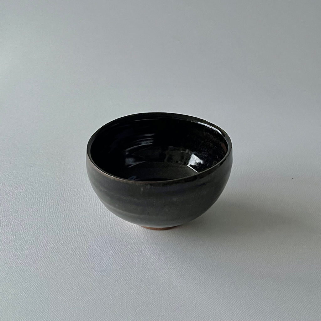 黒釉小鉢