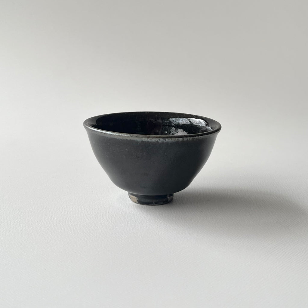 黒釉ぐい呑