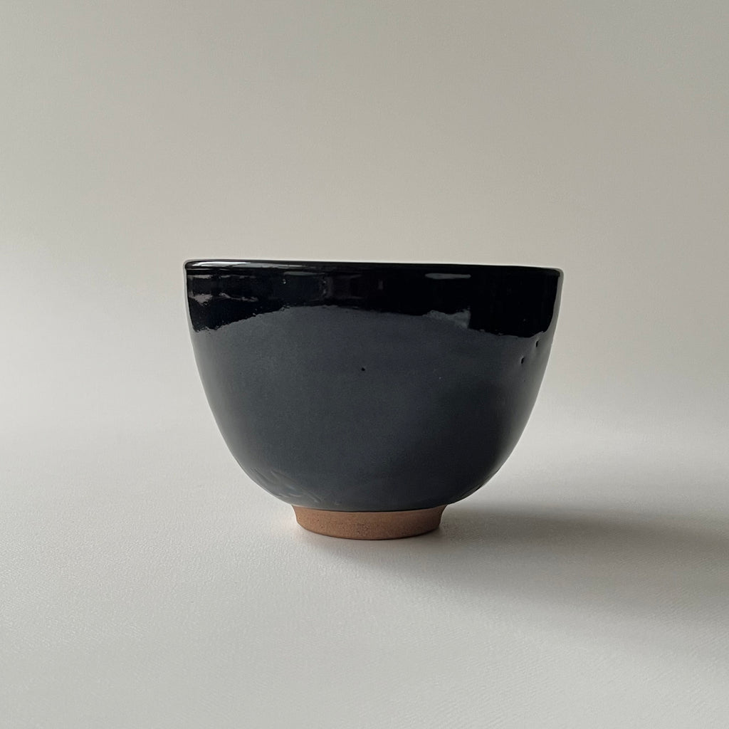 黒絵茶碗　五福蝙蝠