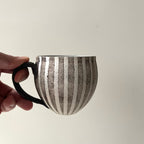 丸マグカップ（黒縞々） - dandeliOn