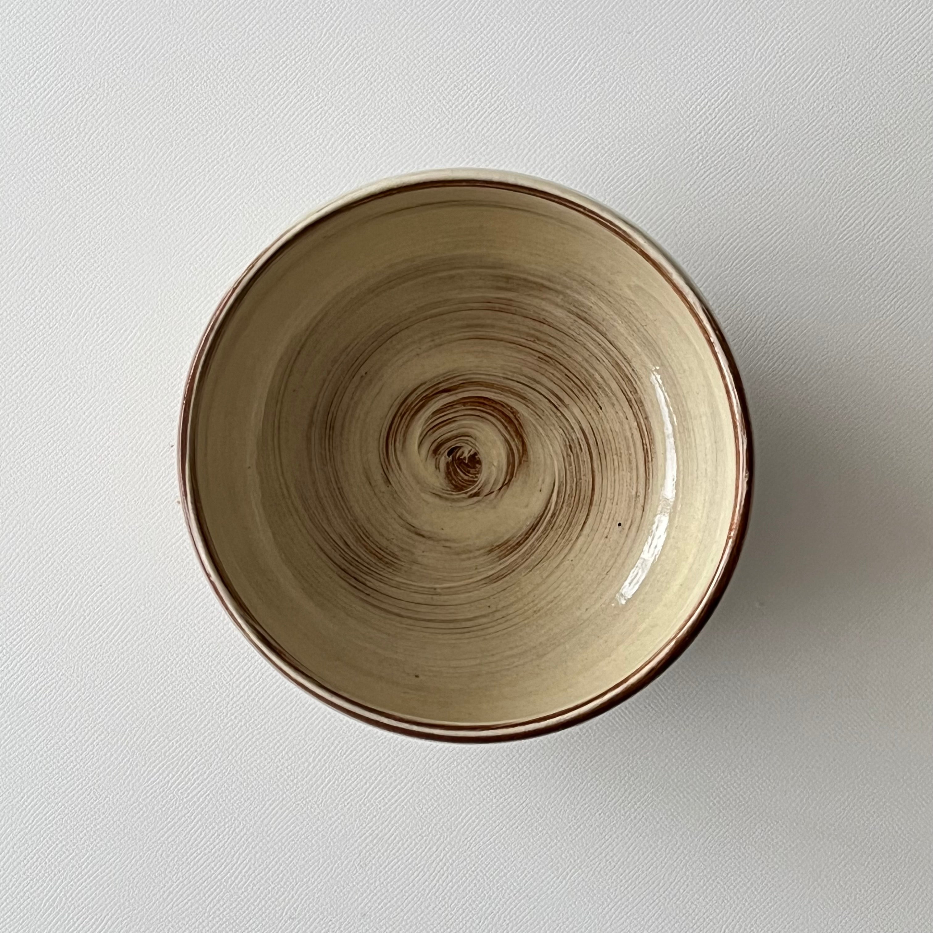 刷毛目 薄茶茶碗