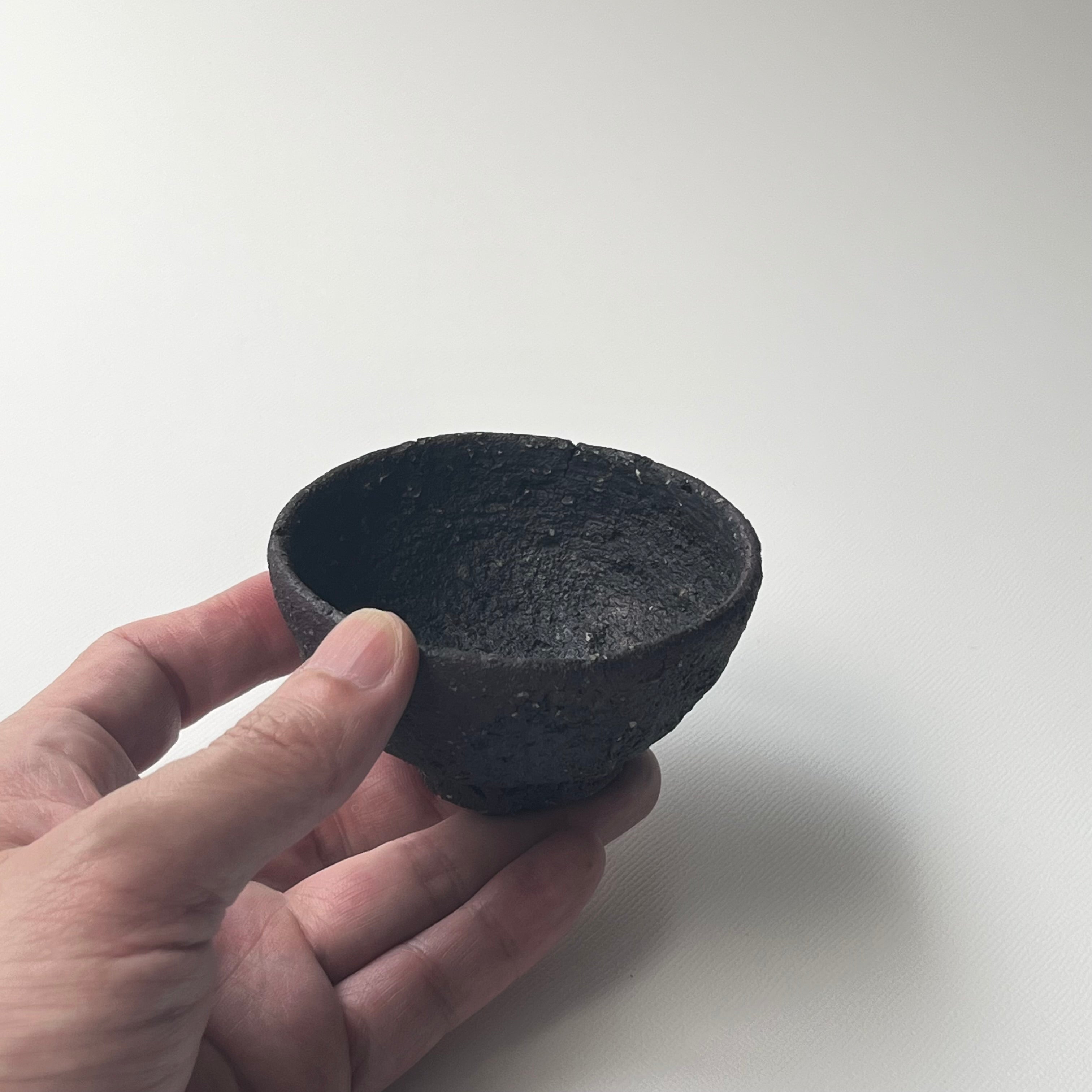 黒釉焼〆ぐい吞み