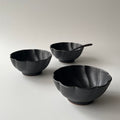 黒釉捻り菊鉢　小