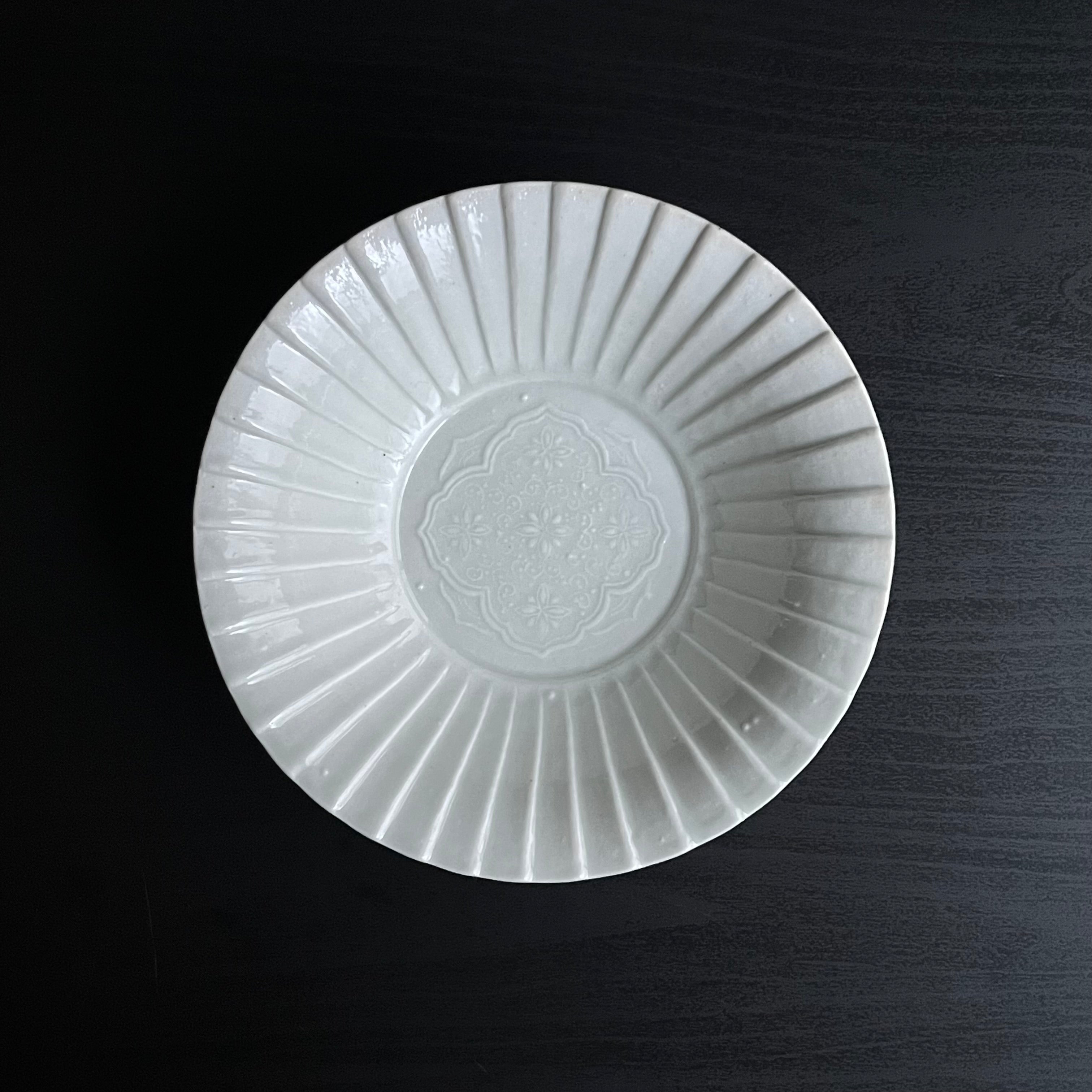 白磁陽刻輪花鉢 | 石田裕哉 | 通販 – dandeliOn