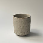 白釉湯呑み