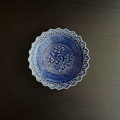 瑠璃釉ビワ文輪花皿