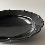 黒釉輪花向附