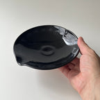 黒絵中皿　パルメット