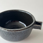 黒釉片口