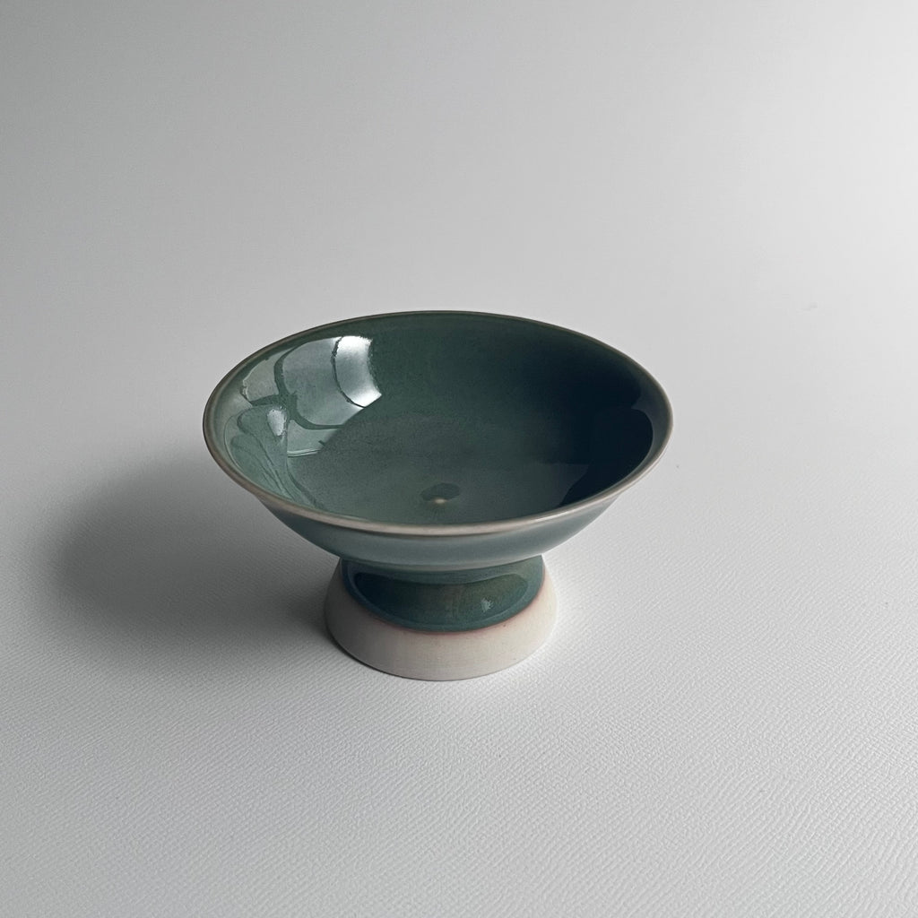 緑釉高台盃 - dandeliOn