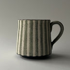 切立マグカップ（青縞々）