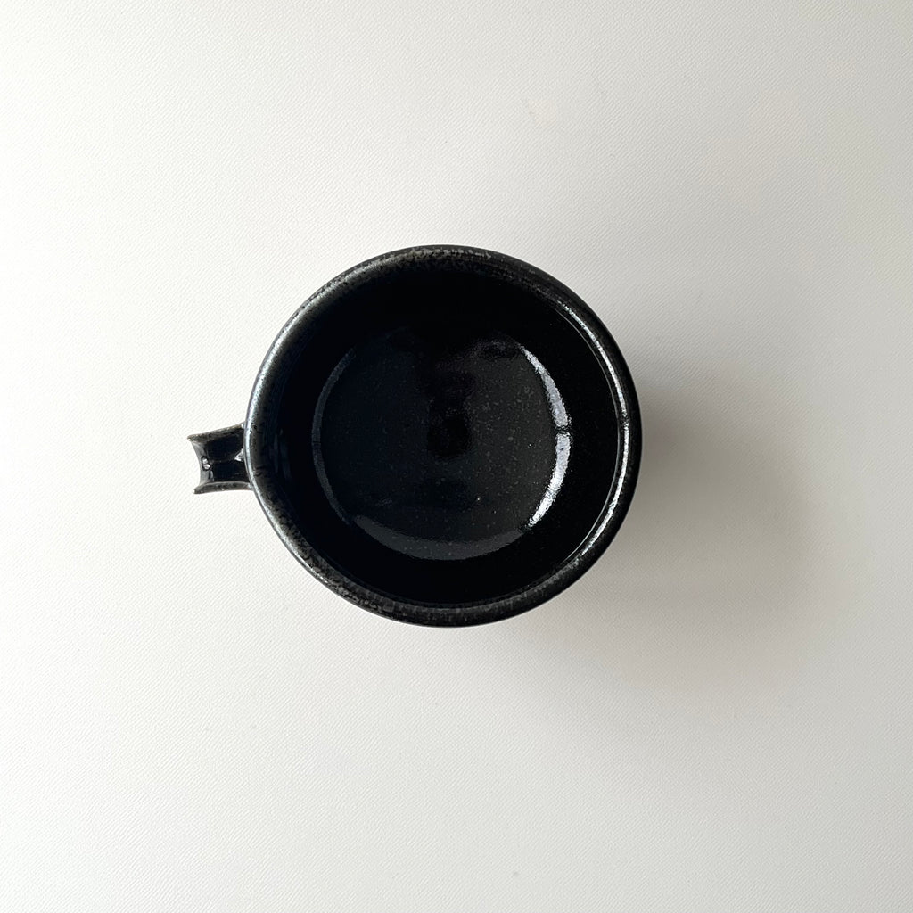 黒釉片口