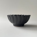 黒釉捻り菊鉢　大
