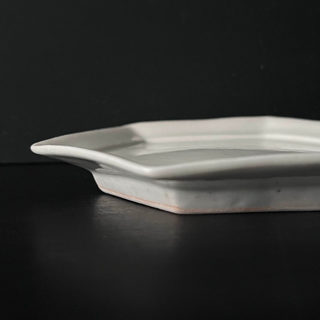 白磁六角小皿 - dandeliOn