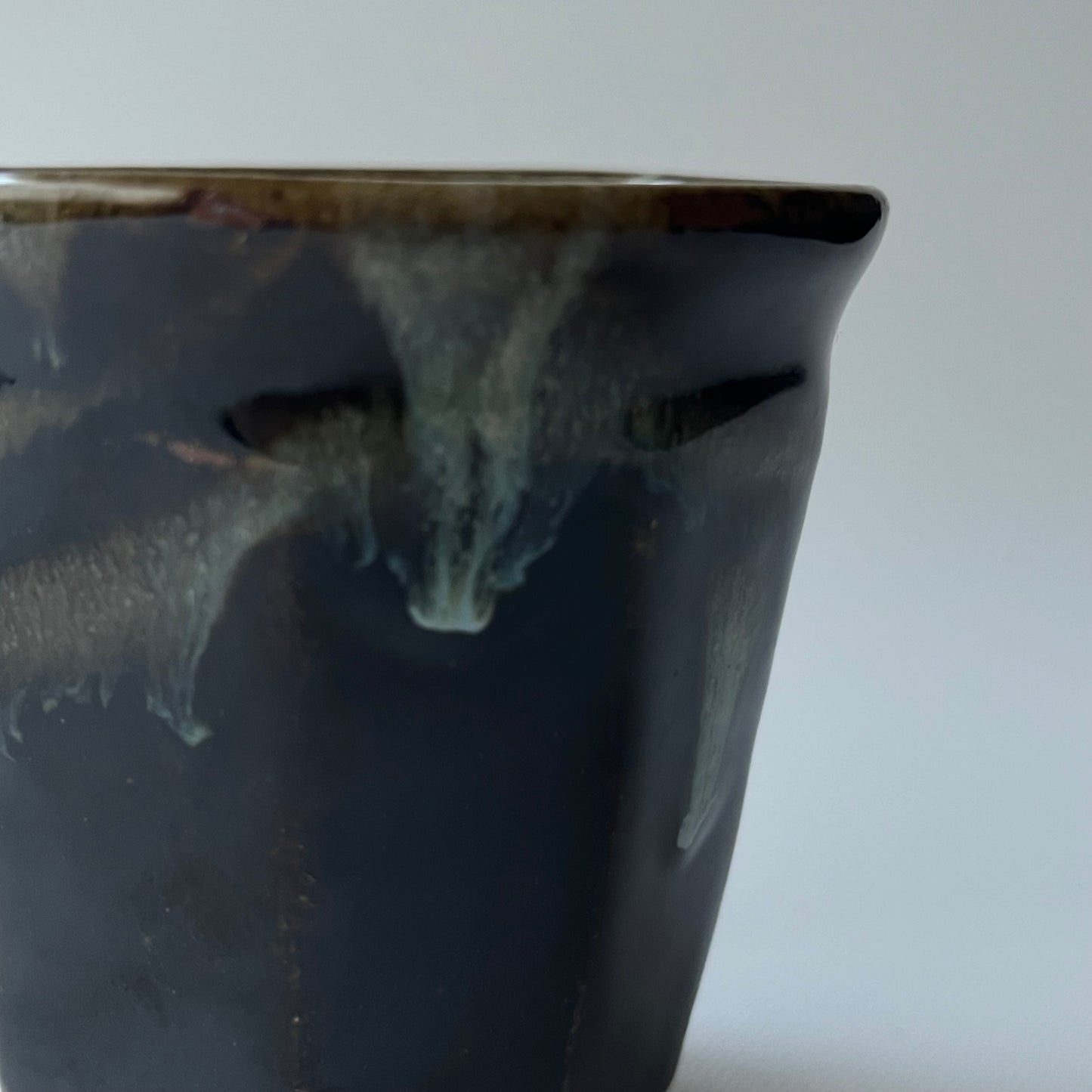 黒釉マグカップ