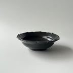 黒釉輪花向附
