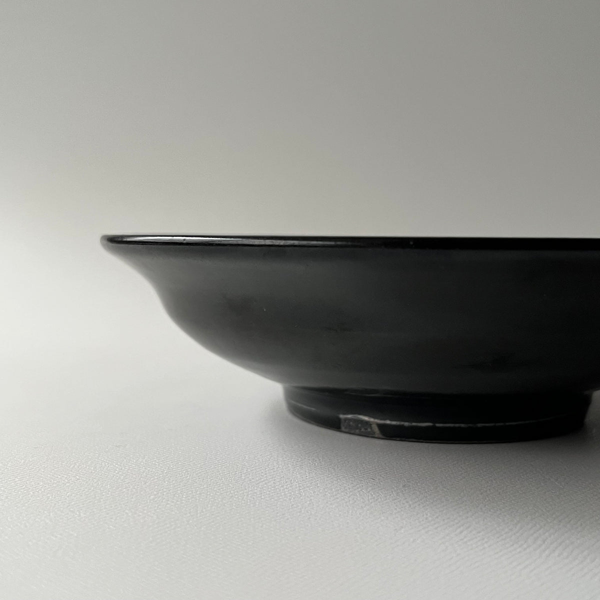 黒釉皿