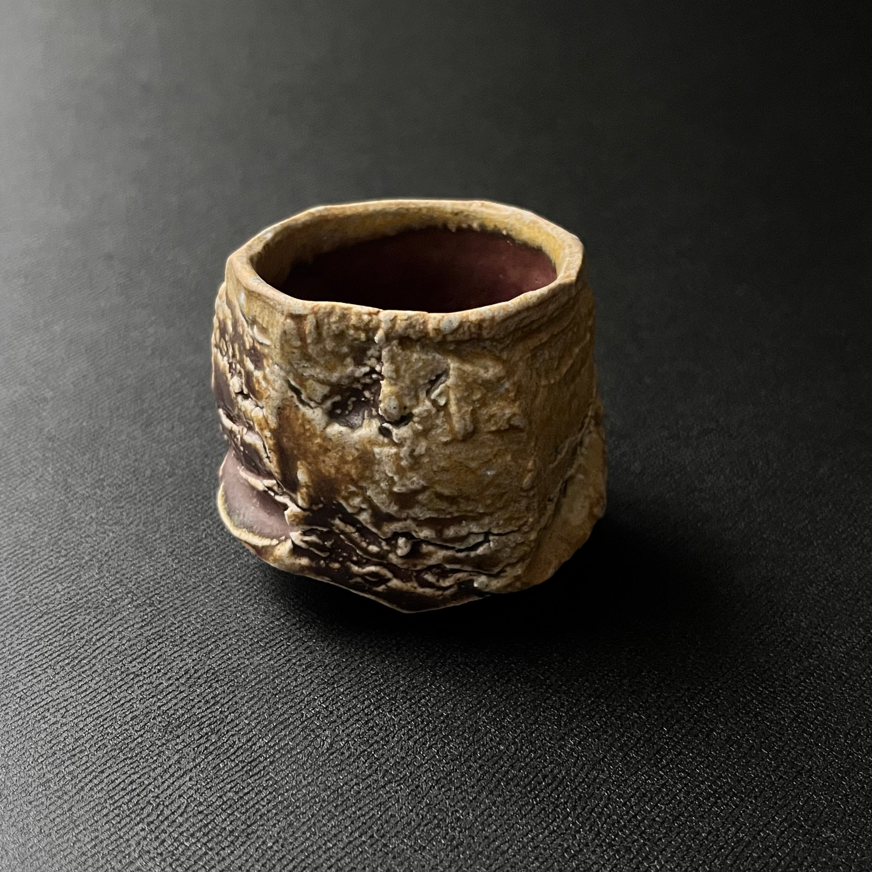 南蛮焼　ぐい呑　作者不詳　箱なし 焼〆 ぐい吞 | 津金日人詩 | 通販 – dandeliOn