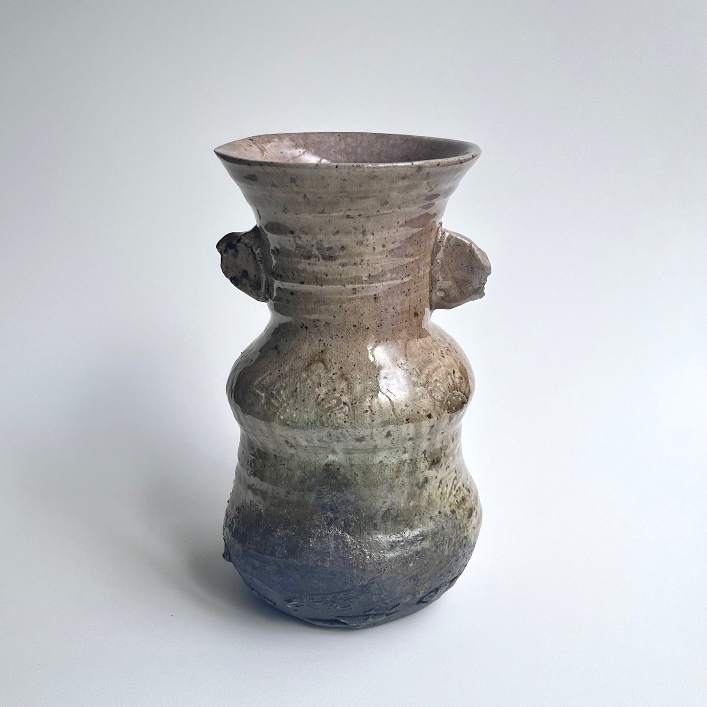 窯変灰釉耳付花入