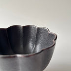 黒釉菊小鉢