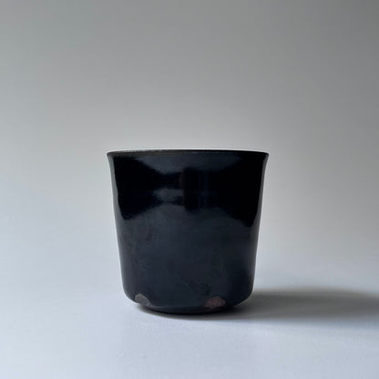 黒釉カップ