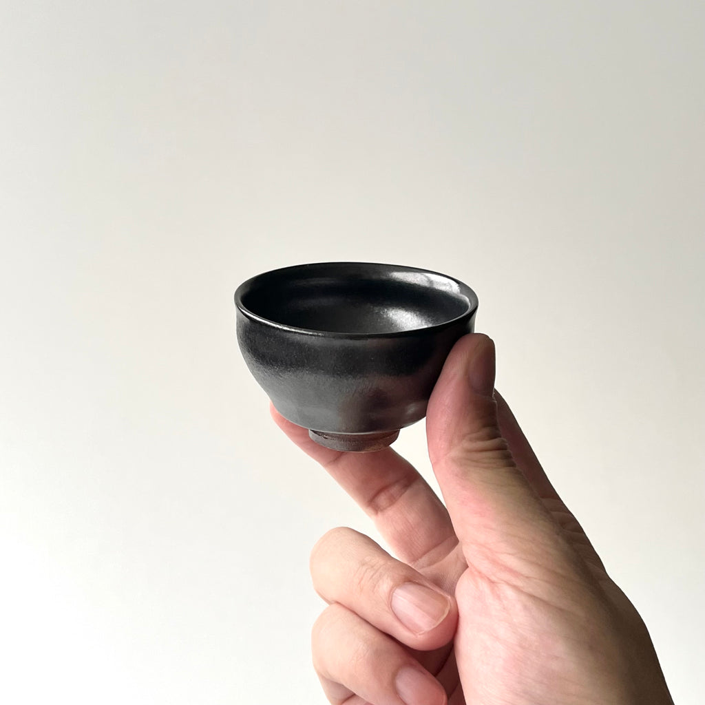 鉄釉天目酒盃