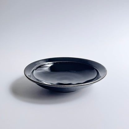 黒釉皿