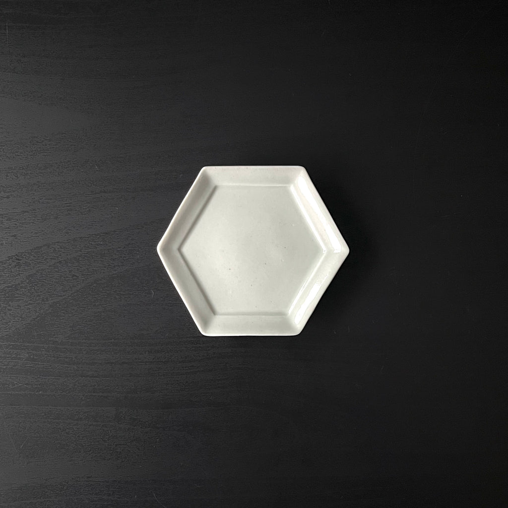 白磁六角小皿 - dandeliOn