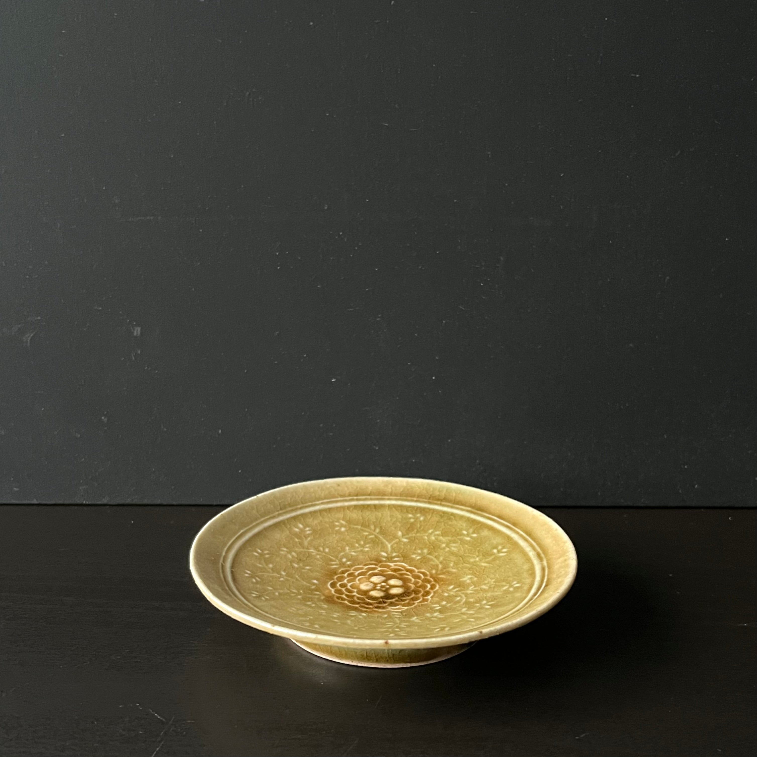 緑釉二彩花文小皿 - dandeliOn