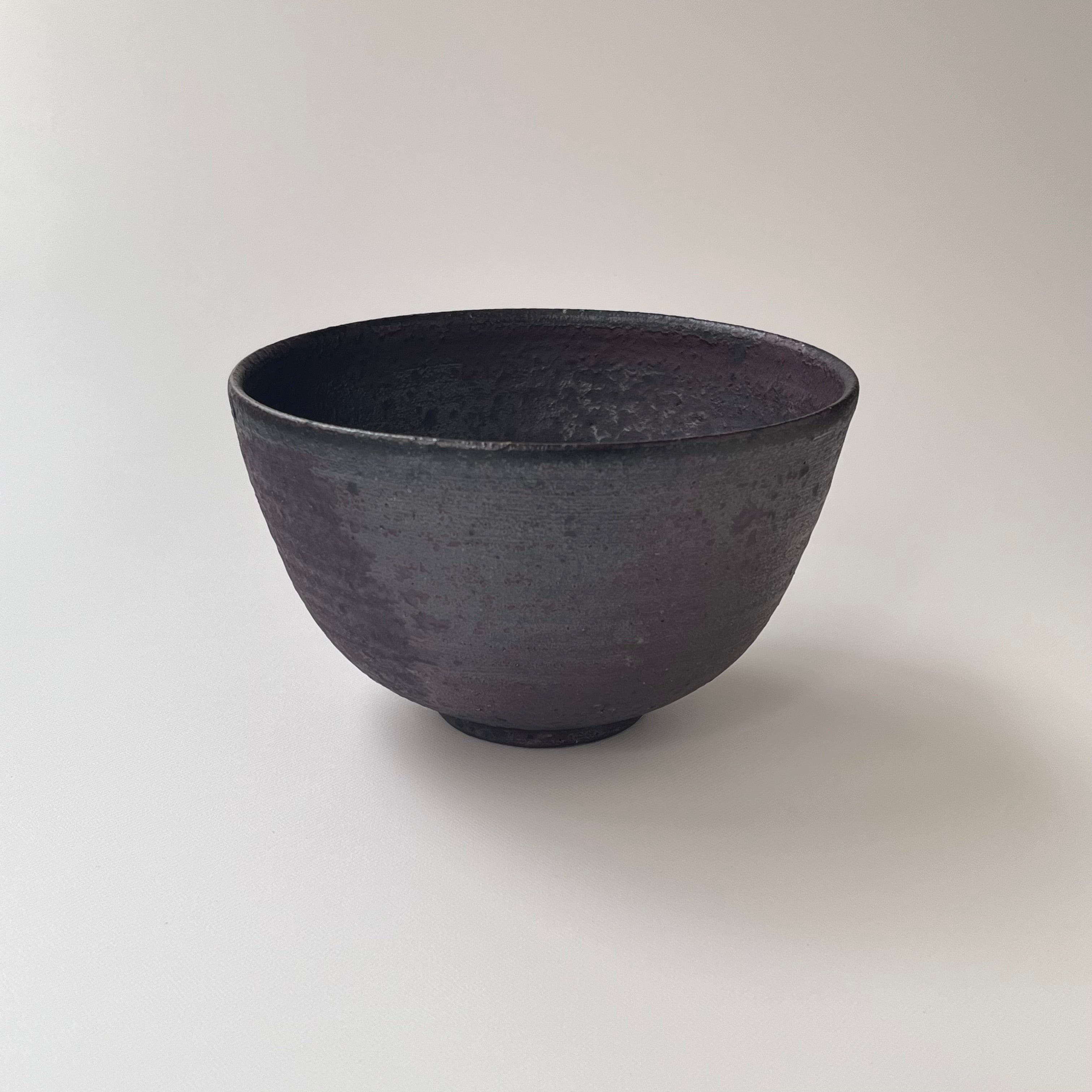 焼〆 黒深鉢 | 津金日人詩 | 通販 – dandeliOn