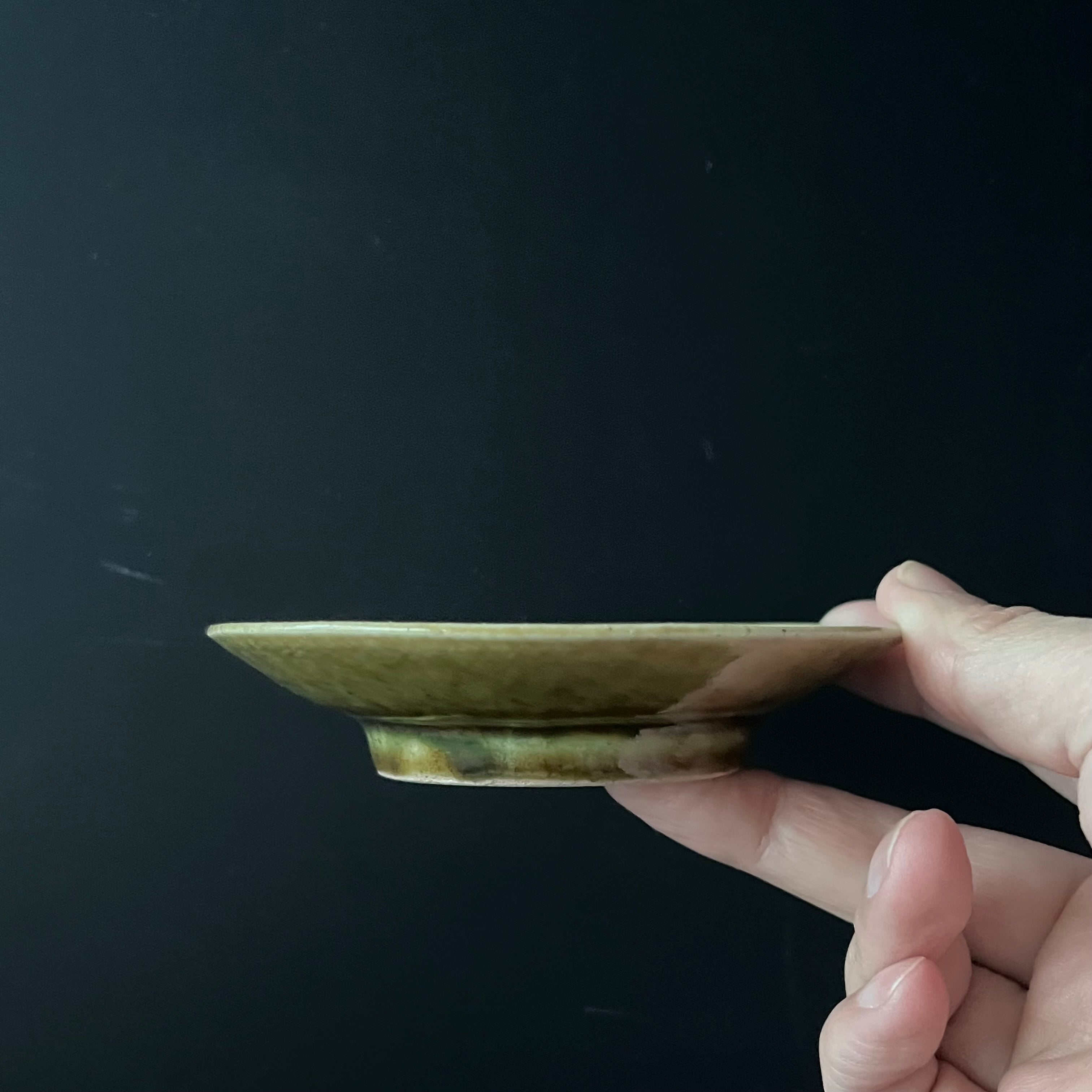 緑釉双喜文小皿 - dandeliOn