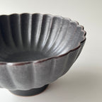 黒釉菊鉢