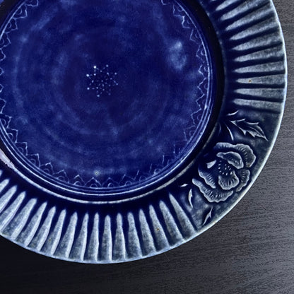 瑠璃釉花文輪花皿